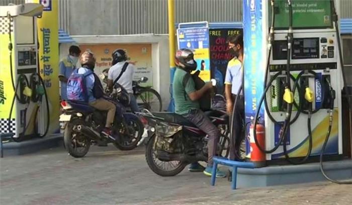 लगातार तीसरे दिन नहीं बढ़े पेट्रोल और डीजल के दाम, जानिए मौजूदा रेट लगातार तीसरे दिन नहीं बढ़े पेट्रोल और डीजल के दाम, जानिए मौजूदा रेट