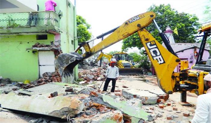 बेजा कब्जा तोड़ने चिन्हांकन को लेकर बवाल