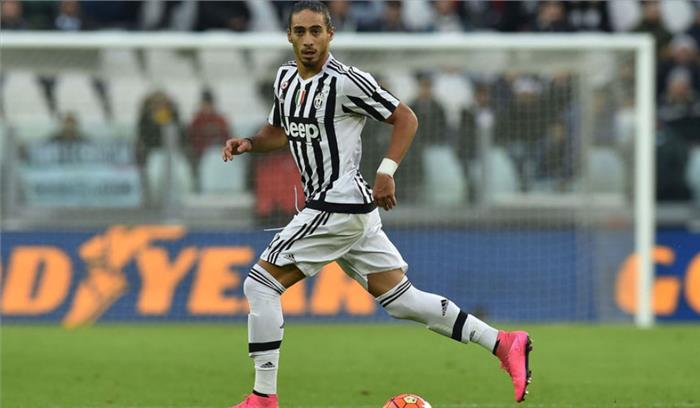 उरुग्वे के डिफेंडर मार्टिन कासेरेस चोटिल होने के कारण चाइना कप में नहीं खेल पाएंगे