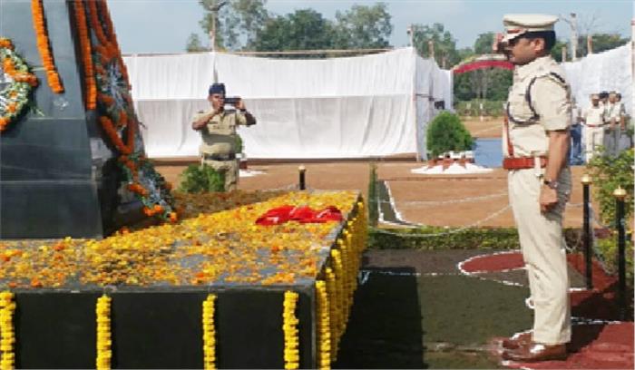 अफगानिस्तान : शहीद सैनिकों को दी श्रद्धांजलि, एक दिन का राष्ट्रीय शोक घोषित