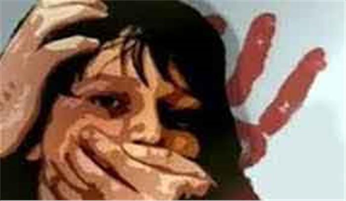 सरकारी स्कूल में किशोरी से सामूहिक दुष्कृत्य