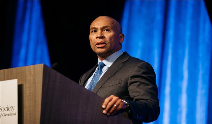 अमेरिका : मैसाचुसेट्स के पूर्व गवर्नर राष्ट्रपति चुनाव की दौड़ में अमेरिका : मैसाचुसेट्स के पूर्व गवर्नर राष्ट्रपति चुनाव की दौड़ में