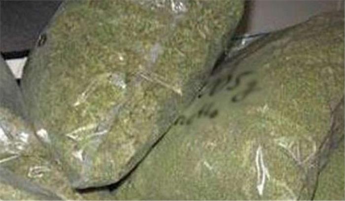 उत्तर प्रदेश: वाहन चेकिंग के दौरान 35 किलो गांजा बरामद