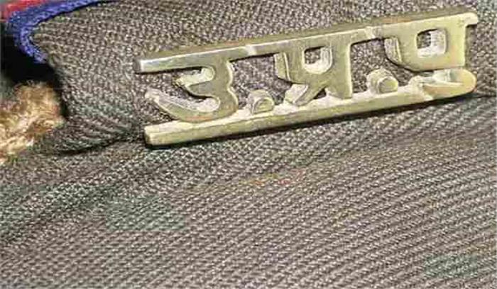 उत्तर प्रदेश पुलिस की अजब कहानी : ठगों को पकड़ने के बजाय कर रही सचेत उत्तर प्रदेश पुलिस की अजब कहानी : ठगों को पकड़ने के बजाय कर रही सचेत