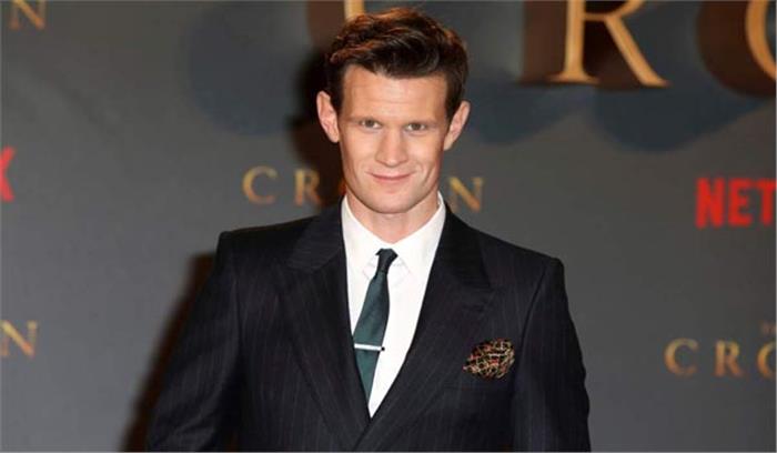 मैं मानता हूं कि मुझे और क्लेयर को समान भुगतान किया जाना चाहिए: मैट स्मिथ मैं मानता हूं कि मुझे और क्लेयर को समान भुगतान किया जाना चाहिए: मैट स्मिथ