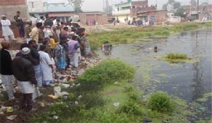 उत्तर प्रदेश के मऊ में पोखरी में डूबने से बालक की मौत