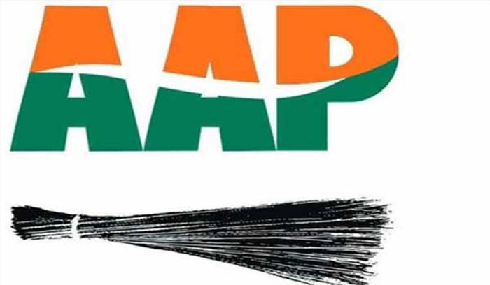 आप ने मैक्स अस्पताल मामले में उपराज्यपाल की निंदा की