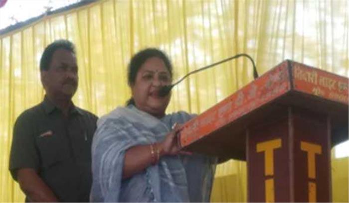 मायावती के खिलाफ अभद्र टिप्पणी कर फंसीं अनुपमा