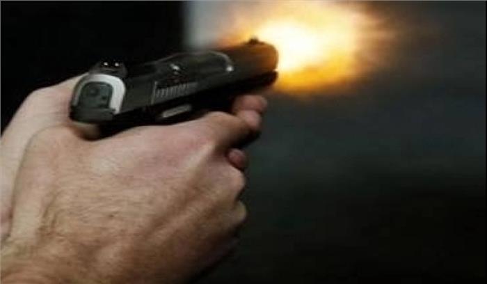 मेरठ में यूनिवर्सिटी गेट पर गोलीबारी, छात्र गंभीर रूप से घायल