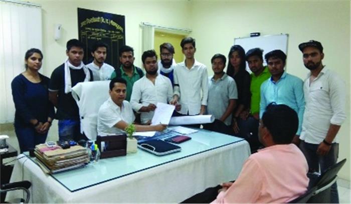 बच्चियों की सुरक्षा को लेकर राष्ट्रपति के नाम दिया ज्ञापन