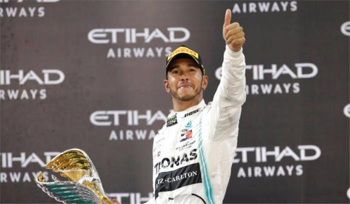 एफ-1 : हेमिल्टन ने जीत के साथ किया सीजन का अंत