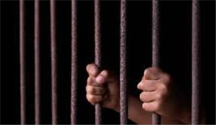 मैक्सिको में मध्य अमेरिका के लगभग 100 प्रवासी हिरासत में