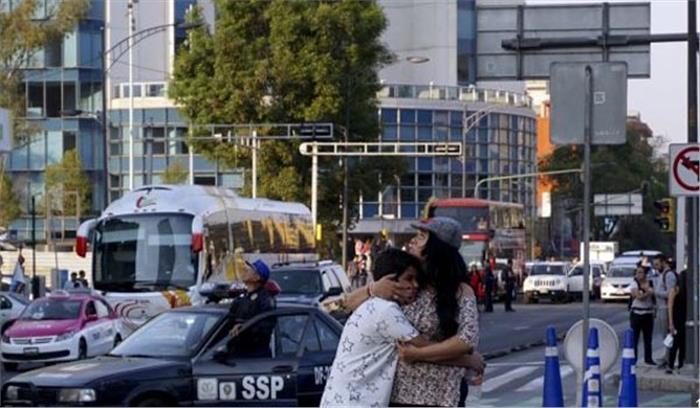 मैक्सिको में भूकंप से हुए नुकसान का जायजा कर रहा हेलिकाप्टॅर हुआ दुर्घटनाग्रस्त