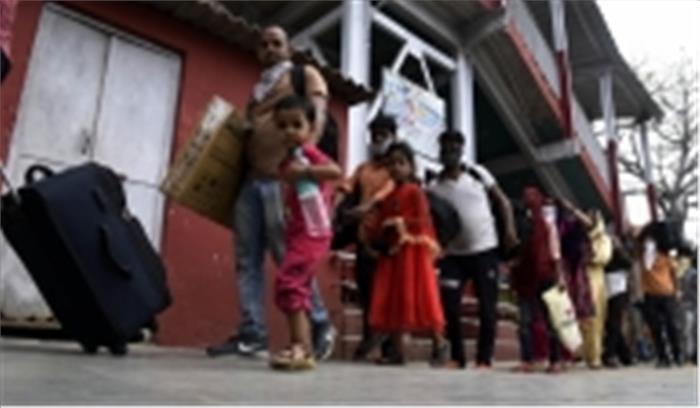 उपेक्षा, बेरोजगारी ने प्रवासियों को दिल्ली से पलायन को मजबूर किया