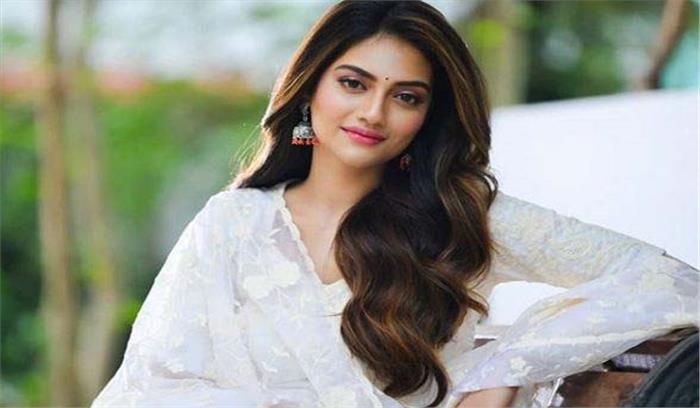 लोकसभा चुनाव : बंगाल की दो लोकप्रिय अभिनेत्रियां भी लड़ेंगी चुनाव, ममता बनर्जी ने दिया टिकट लोकसभा चुनाव : बंगाल की दो लोकप्रिय अभिनेत्रियां भी लड़ेंगी चुनाव, ममता बनर्जी ने दिया टिकट