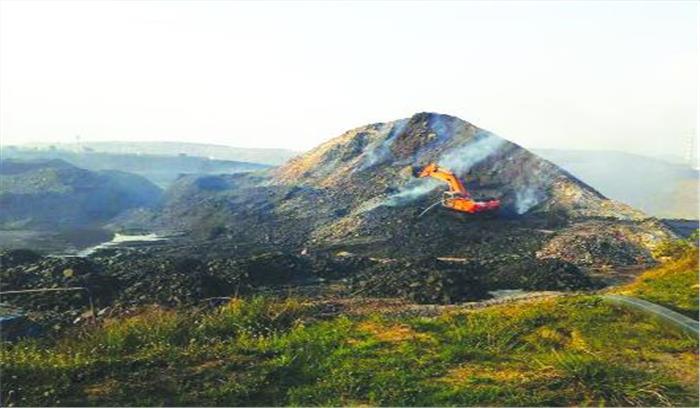खदान में आग, करोड़ों का कोयला खाक