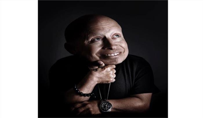 अमेरिकी अभिनेता वर्न ट्रॉयर का 49 साल की उम्र में निधन