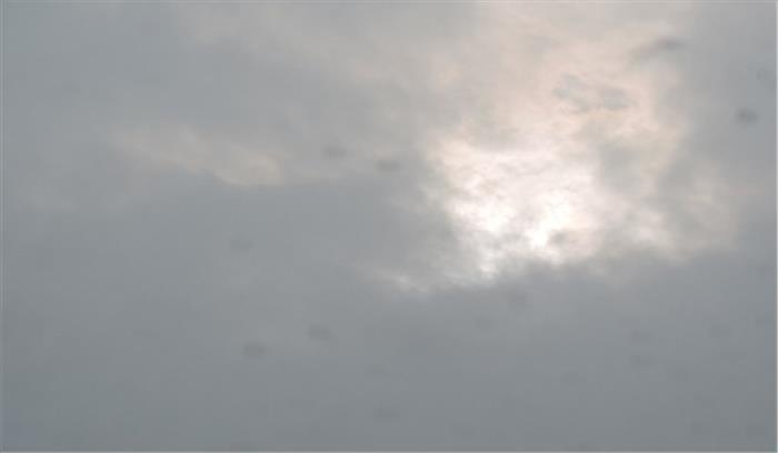 बिहार में बादल छाए, तापमान 13.2 डिग्री सेल्सियस दर्ज बिहार में बादल छाए, तापमान 13.2 डिग्री सेल्सियस दर्ज