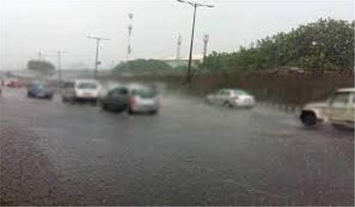 दिल्ली, एनसीआर में बारिश,न्यूनतम तापमान 26.6 डिग्री दर्ज