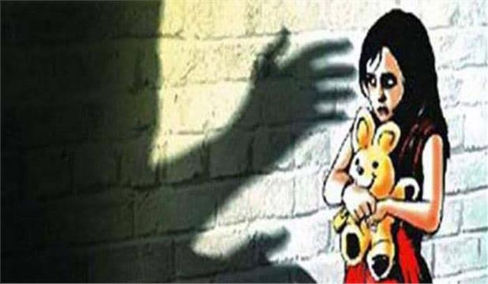 दिल्ली में नाबालिगों ने किया 5 साल की बच्ची के साथ दुष्कर्म दिल्ली में नाबालिगों ने किया 5 साल की बच्ची के साथ दुष्कर्म