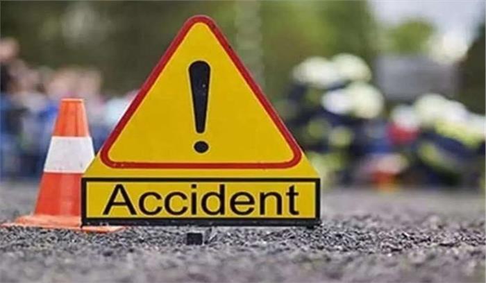 उप्र : सड़क हादसे में महिला की मौत