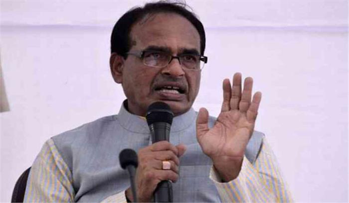 दुष्कर्मियों में पैदा करना होगा फांसी से खौफ : शिवराज दुष्कर्मियों में पैदा करना होगा फांसी से खौफ : शिवराज