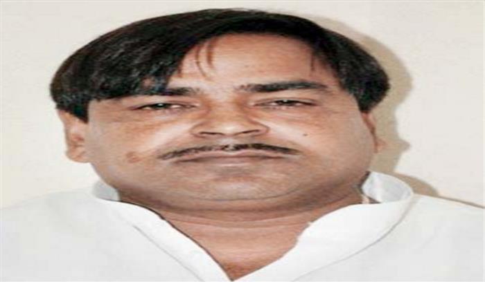 दुष्कर्म आरोपी सपा नेता को जमानत देने वाले न्यायाधीश निलंबित दुष्कर्म आरोपी सपा नेता को जमानत देने वाले न्यायाधीश निलंबित