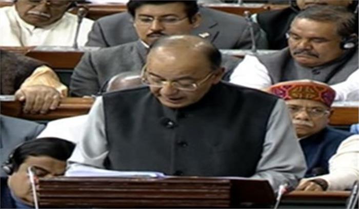 संसद में वित्त मंत्री अरुण जेटली कर रहे हैं  2018 का बजट पेश