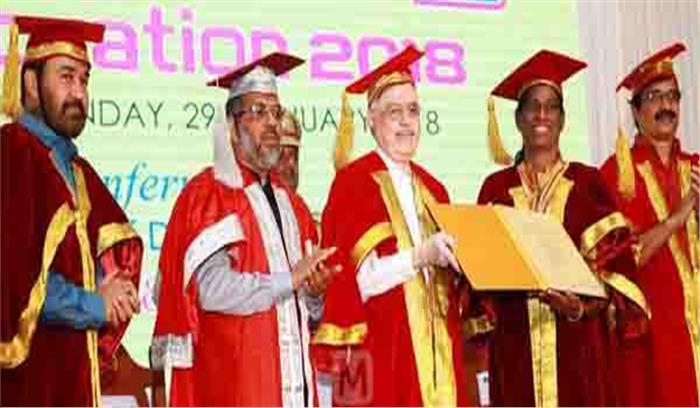 मलयालम सुरपस्टार मोहनलाल और पी. टी. उषा डी.लिट से सम्मानित