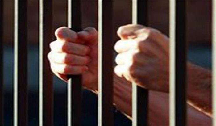 चिटफंड कंपनी के डायरेक्टर को जेल