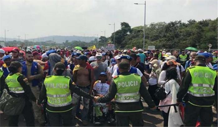 वेनेजुएला: अधिकारियों और प्रदर्शनकारियों के बीच झड़पों में 330 लोग घायल