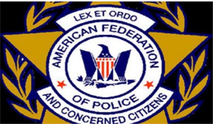 अमेरिका के मिनेसोटा मस्जिद विस्फोट मामले में तीन आरोपी गिरफ्तार अमेरिका के मिनेसोटा मस्जिद विस्फोट मामले में तीन आरोपी गिरफ्तार