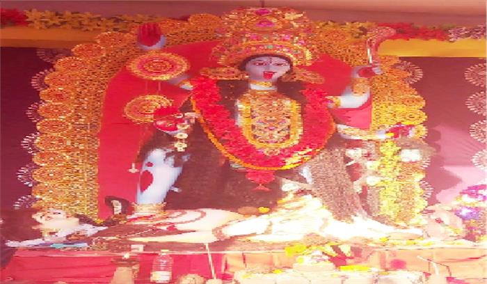 झांकी के  साथ निकली मां काली प्रतिमा की विसर्जन यात्रा