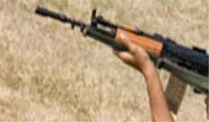 बिहार में व्यवसायी की गोली मारकर हत्या , तीन गंभीर बिहार में व्यवसायी की गोली मारकर हत्या , तीन गंभीर