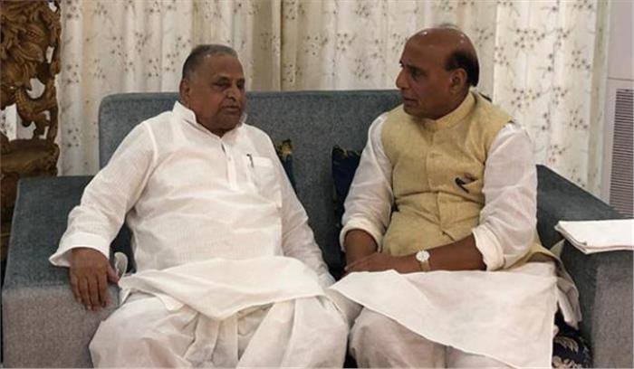 बीमार मुलायम से मिलने उनके आवास पहुंचे राजनाथ