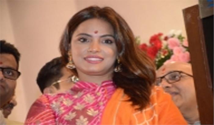 टीन कैंसर अमेरिका की एंबेसडर बनी नीतू चंद्रा