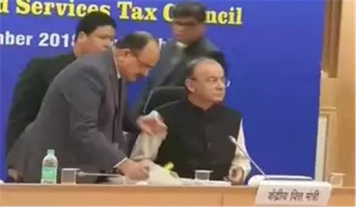 सिनेमा टिकटों पर जीएसटी घटाने का बॉलीवुड ने किया स्वागत