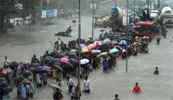 मुंबई में बारिश से छह की मौत