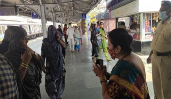 मुंबई की मेयर सड़क पर उतरीं, लोगों को मास्क पहनने को कहा