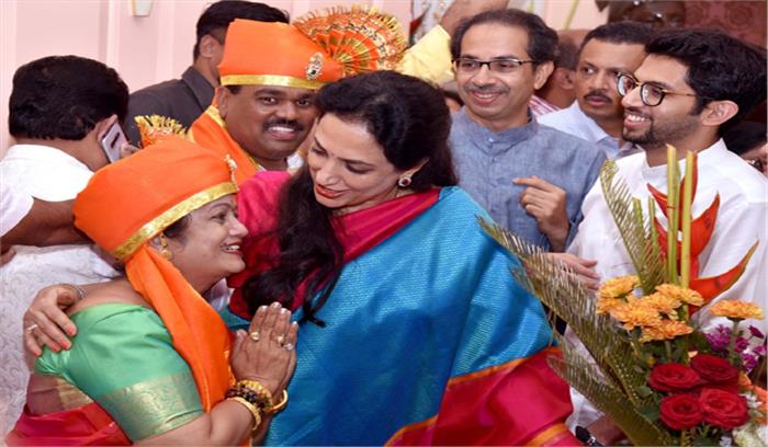 सामना की संपादक बनते ही रश्मि ठाकरे ने साधा भाजपा पर निशाना