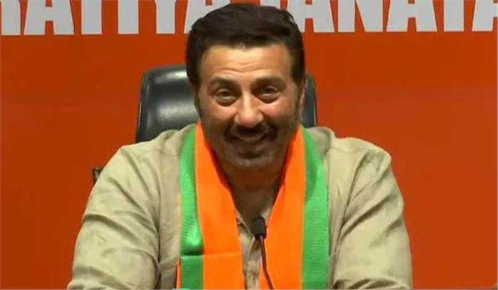 अभिनय के बाद पिता की राजनीतिक विरासत को भी आगे लाये सनी देओल