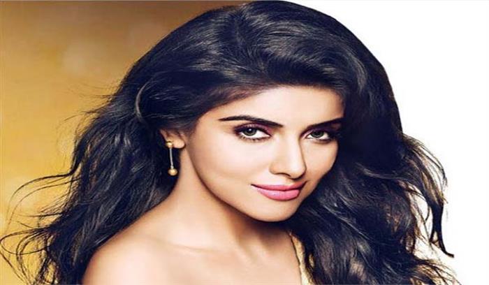 बॉलीवुड में भी खास पहचान बनायी असिन ने बॉलीवुड में भी खास पहचान बनायी असिन ने