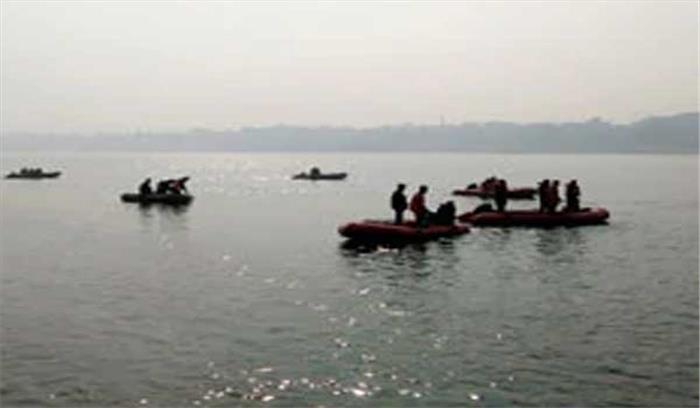 महाराष्ट्र : नर्मदा में नौका पलटने से पांच लोगों की मौत