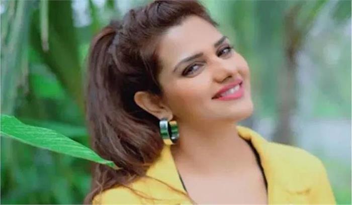 बिग बॉस में जब बेटे की याद आती थी तो सीने में दर्द होता है : दलजीत बिग बॉस में जब बेटे की याद आती थी तो सीने में दर्द होता है : दलजीत