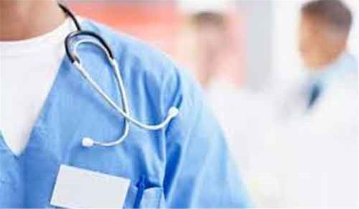 महाराष्ट्र ने 477 फरार चिकित्सकों को बर्खास्त किया