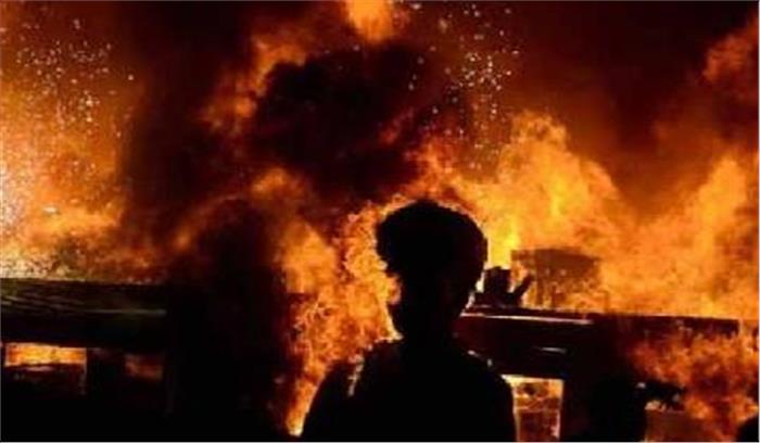 मुंबई :निर्माणाधीन  बिल्डिंग में  गैस सिलेंडर फटने से 6 की मौत