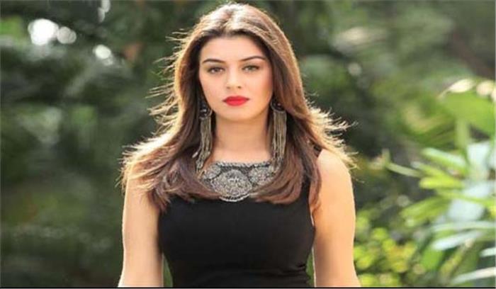 28 साल की हुयीं हंसिका मोटवानी 28 साल की हुयीं हंसिका मोटवानी