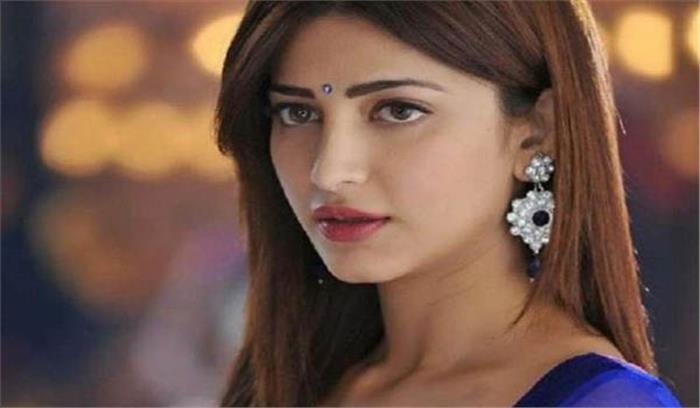 रजनीकांत के साथ पिता कमल हसन को लेकर फिल्म बनाना चाहती हैं अक्षरा हसन