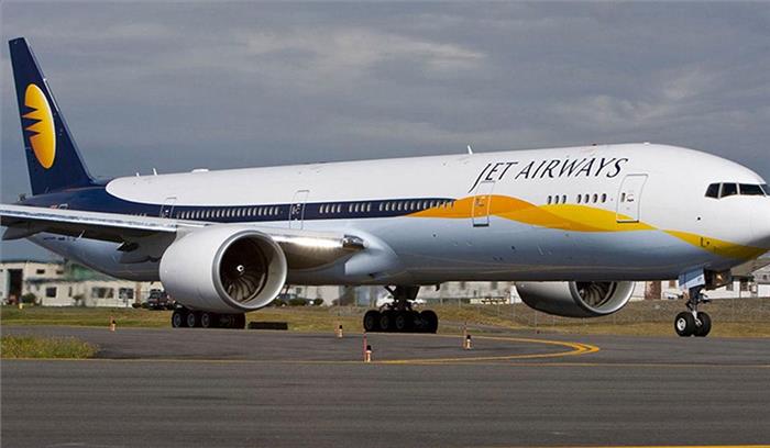 डीजीसीए ने जेट एयरवेज के दो पायलटों को किया निलंबित