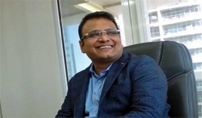 न्यूटन के निर्माता मनीष मुंद्रा निर्देशन में रखेंगे कदम